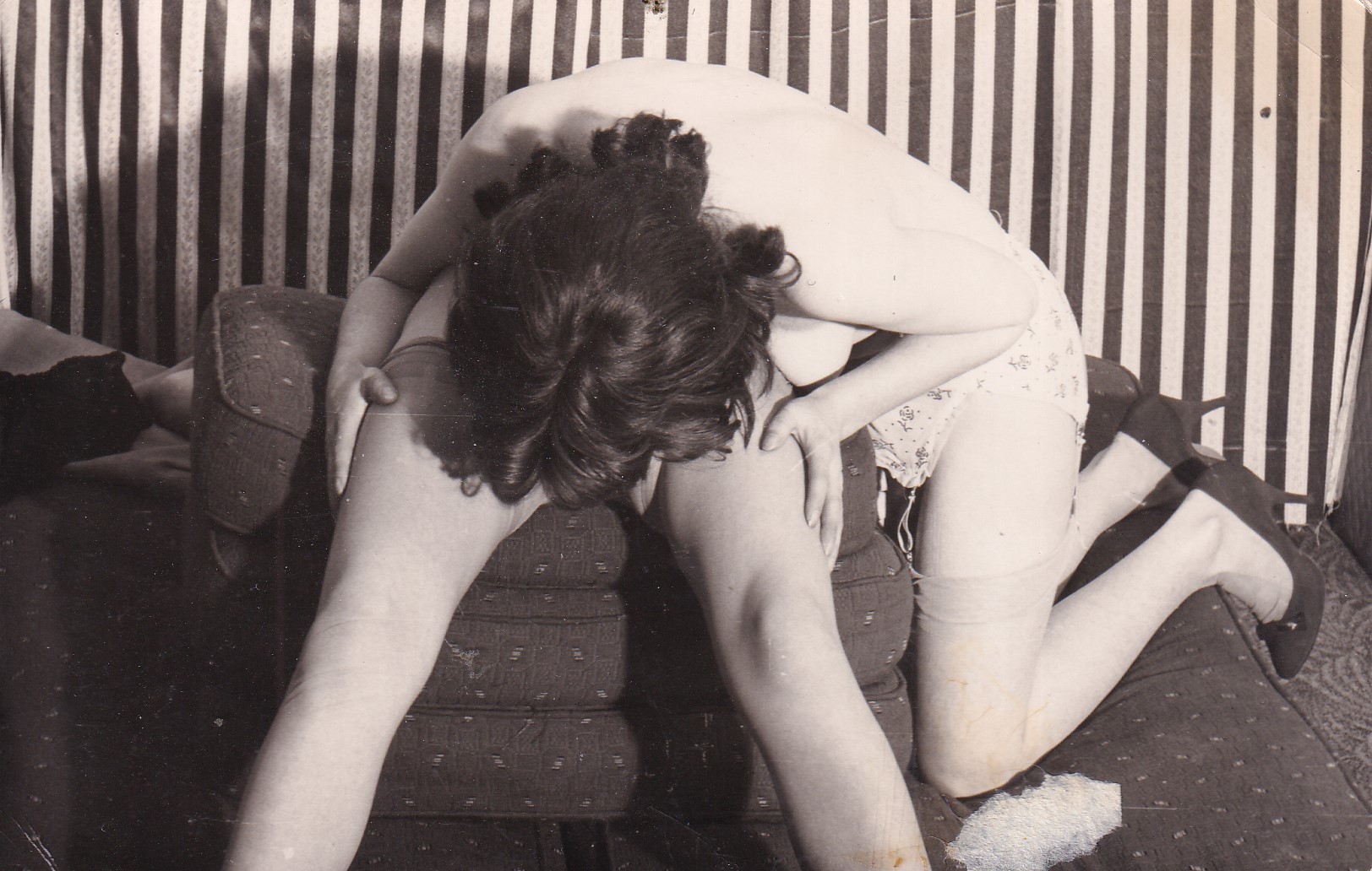 Vintage Lesbians 32