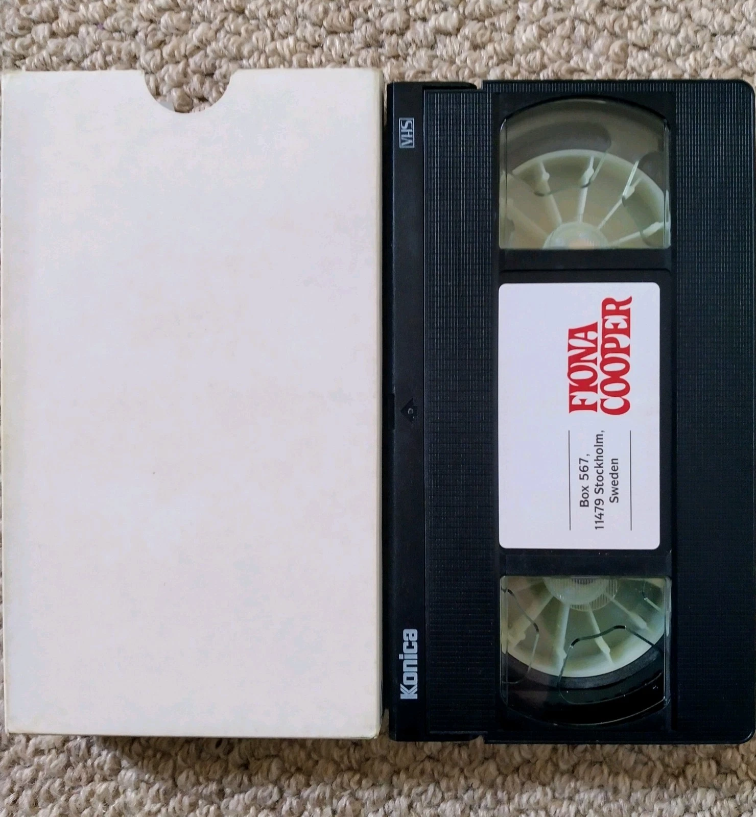 Fiona Cooper VHS Tape no V959; Katherine & Kym.